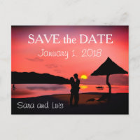 Romantisches Paar am Strand bei ZSunset Save the D