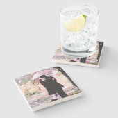 Romantisches Paar in Liebe Küssen im Regen Steinuntersetzer (Seitenansicht)