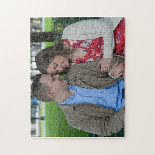 Romantisches Paar Nah zusammensitzen Puzzle (Vertikal)