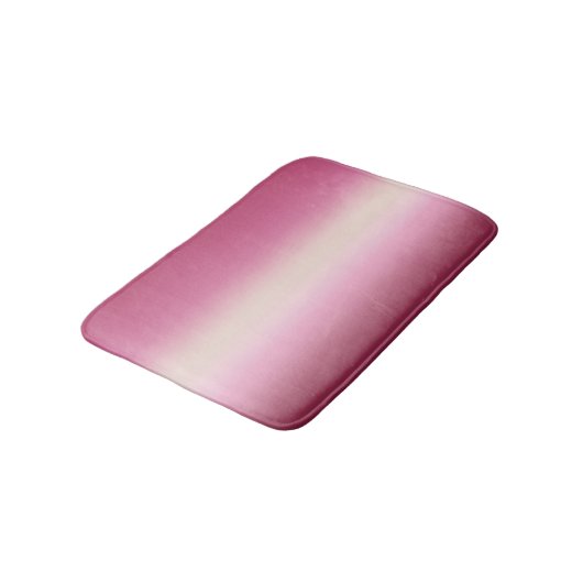 Romantisches Rosa und Hübsches Elfenbein Gradient Badematte (Schrägansicht)