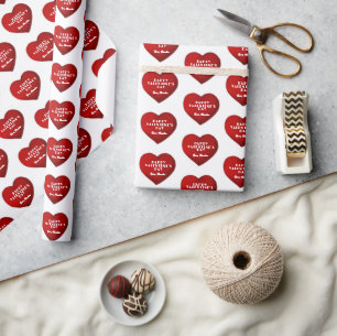 Romantisches rotes Herz mit Namen Valentinstag Geschenkpapier
