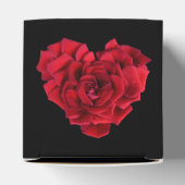Romantisches rotes Rosenherz auf Schwarz Geschenkschachtel (Oben)
