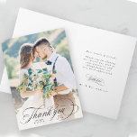 Romantisches Schwarzes Foto bei Hochzeiten Dankeskarte<br><div class="desc">Diese Hochzeit gefaltet danke Karte zeigt elegante und romantische kalligraphische Schrift mit individuellem Text innen. Ideal für Hochzeiten,  Geburtstage,  Abschlüsse und andere Veranstaltungen. Für eine weiter gehende Anpassung dieses Designs klicken Sie bitte auf den BUTTON BLAU DESIGN TOOL oben!</div>