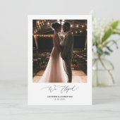 Romantisches Schwarzes Skript, Hochzeitsfeier Einladung (Stehend Vorderseite)