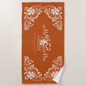 Romantisches Shabby Chic Burnt Orange Mr Mrs Newly Strandtuch (Vorderseite)