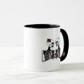 Romantisches Skelettkaffee - Gotik mit Herz Tasse (VorderseiteRechts)