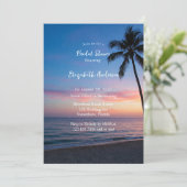 Romantisches Sunset Beach Brautparty Einladung (Stehend Vorderseite)