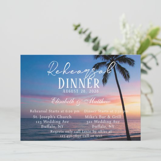 Romantisches Sunset Beach Probe Dinner Einladung (Stehend Vorderseite)