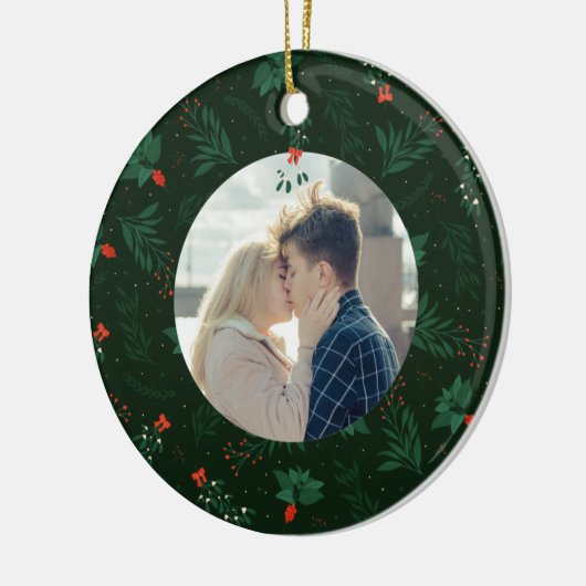 Romantisches Weihnachtsfest Mistletoe Custom Coupl Keramik Ornament (Links)