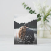 Romantisches Weißkalligraphie-Foto Save the Date Postkarte (Stehend Vorderseite)