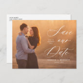 Romantisches White Script-Foto Save the Date Postkarte (Vorne/Hinten)