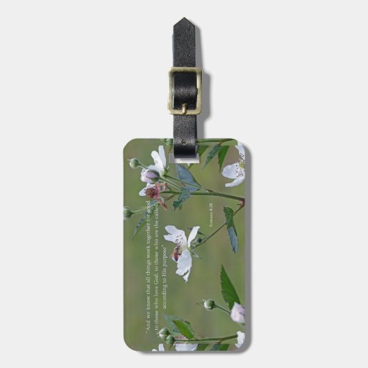 Römer 8:28 gepäckanhänger (Vorderseite vertikal)