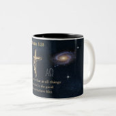 Römer 8:28 zweifarbige tasse (VorderseiteRechts)