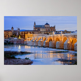 Römische Brücke und Mezquita Kathedrale in Cordoba Poster