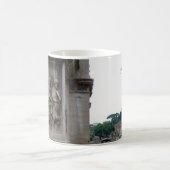 Römischer Ruine-Eingang in Rom Italien Kaffeetasse (Mittel)