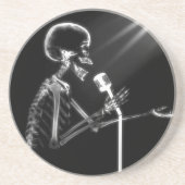 RÖNTGENBLICK-SKELETON GESANG AUF RETRO MIC - B&W SANDSTEIN UNTERSETZER (Vorne)