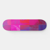Röntgenmädchen Glitch Art Gitter Hot Pink Skateboard (Horizontal)