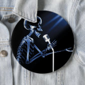 RÖNTGENSTRAHL-SKELETON GESANG AUF RETRO MIC - BLAU BUTTON (Beispiel)