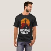 Roofer Roofing Ninja Contractor T-Shirt (Vorne ganz)