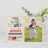 Rookie Baseball 1. Geburtstag Batter Up Foto Einladung (Stehend Vorderseite)