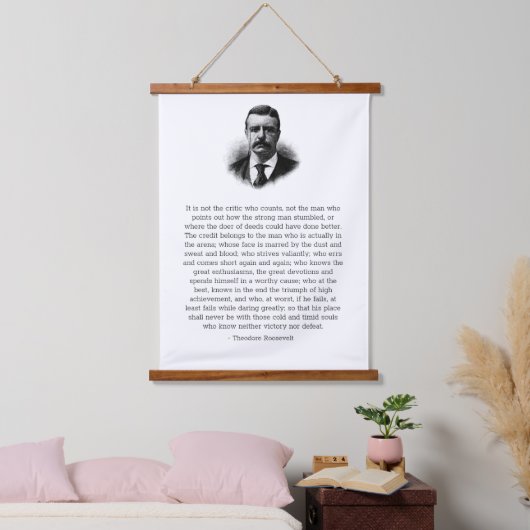 Roosevelts Mann in der Arena Wandteppich Mit Holzrahmen (Schlafzimmer)