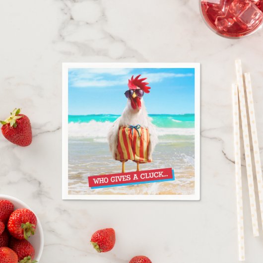 Rooster Dude Chillin' at Beach in Swim Trunks Serviette (Beispiel)