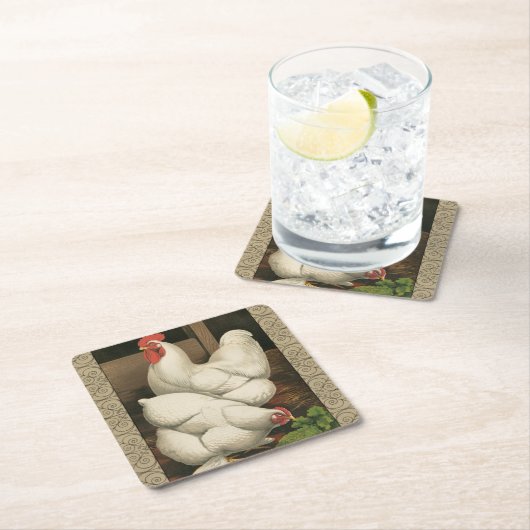 Roosters & Hen außerhalb von Hen House mit weißer Rechteckiger Pappuntersetzer (Vor Ort)