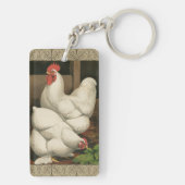 Roosters & Hen außerhalb von Hen House mit weißer  Schlüsselanhänger (Rückseite)
