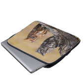 Roosting der Osterschnecke in Bäumen Laptopschutzhülle (Vorne Knopf)