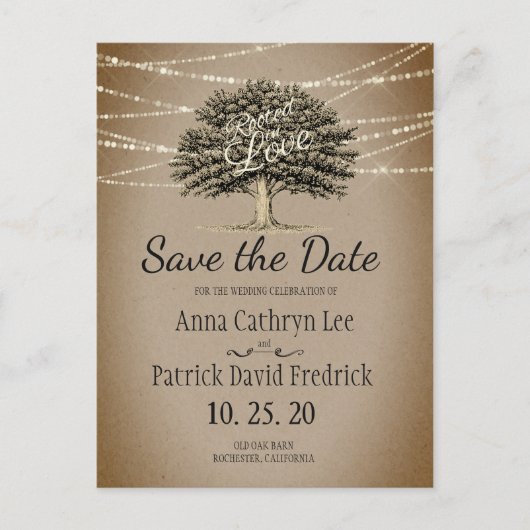 Rooted in Liebe Rustic Tree String Lights Gerettet Ankündigungspostkarte (Vorderseite)