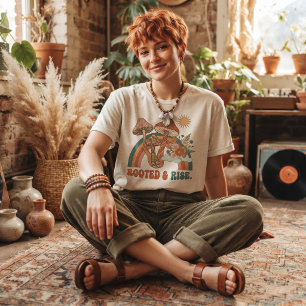 Rooted & Rise Boho Pilz Regenbogen T-Shirt