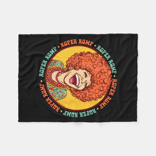 Roper Romp Groovy 70s Mrs Roper Three's Company Ca Fleecedecke (Vorderseite (Horizontal))