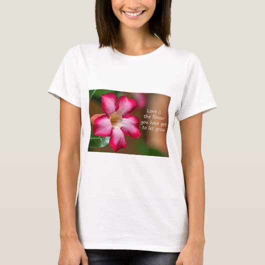 Rosa Adenium Obesum Blume alias Wüste Rose T-Shirt (Vorderseite)