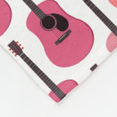 Rosa Akustikgitarre-Muster Fleecedecke (Ecke)