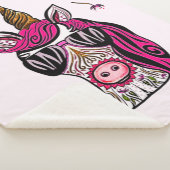 Rosa als Couture Sherpadecke (3/4)