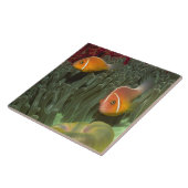 Rosa Anemonefish in der Magnificant Seeanemone Fliese (Seite)