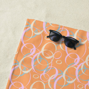Rosa Aqua Creme Pastell Blasen auf Orange Strandtuch