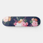 Rosa Aquarellfarben Blume Blaues Design Skateboard (Horizontal)