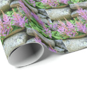 rosa Astilbe-Blumen- und -steinmuster Geschenkpapier (Rolleneckpunkt)