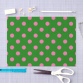 Rosa auf grünem Polka-Punkte-Musterdesign Seidenpapier (Handwerk)