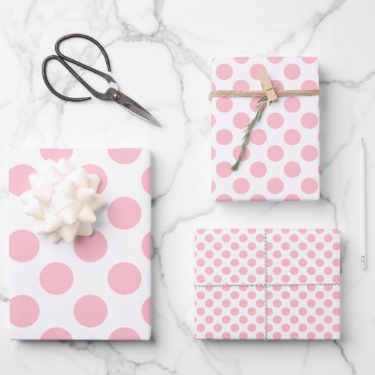 Rosa auf weißen Polka-Punkten in verschiedenen Grö Geschenkpapier Set (Vorderseite)