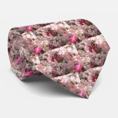 Rosa Azalea Krawatte (Gerollt)