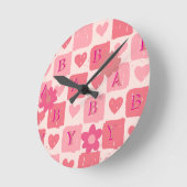 Rosa Baby Runde Wanduhr (Winkel)