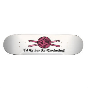Rosa Ball der Garn-u. Häkelarbeit-Haken Skateboard