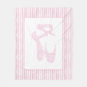Rosa Ballett-Spitzen-Schuh-Typografie Fleecedecke (Vorderseite)