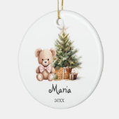 Rosa Bär-Baum-Babys erstes Weihnachten Keramik Ornament (Links)
