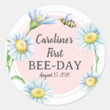 Rosa Bee-Day-Geburtstagsaufkleber mit Gänseblümche