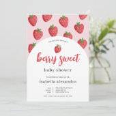 Rosa Beeren-Süße Erdbeeren Baby Shower Einladung (Stehend Vorderseite)