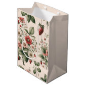 Rosa Berry Sweet über das Erdbeermuster Mittlere Geschenktüte (Vorderseite Schrägansicht)