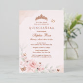 Rosa Bläserschmetterling Rose Gold Quinceanera 15. Folieneinladung (Stehend vorne)